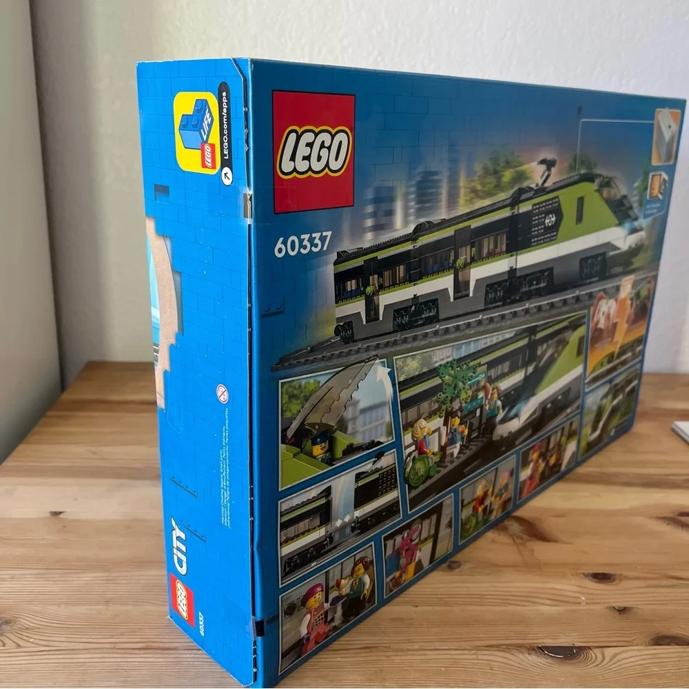 LEGO City 60337 Express Passenger Train New Sealed 7+ 764pcs Powered Up